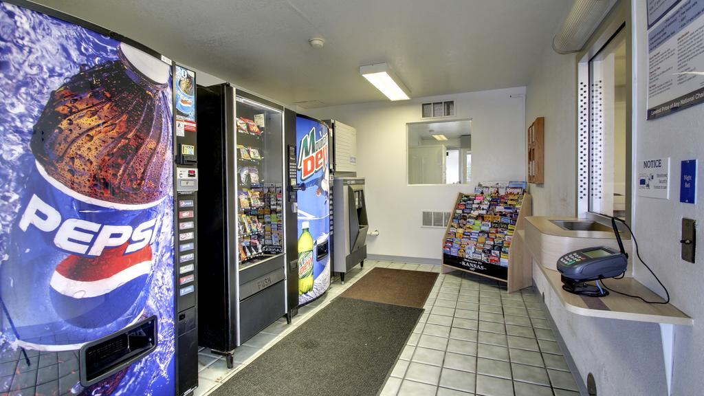Motel 6 Manhattan Kansas Zewnętrze zdjęcie
