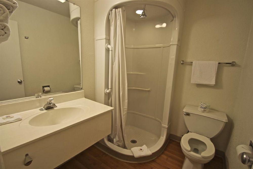 Motel 6 Manhattan Kansas Zewnętrze zdjęcie